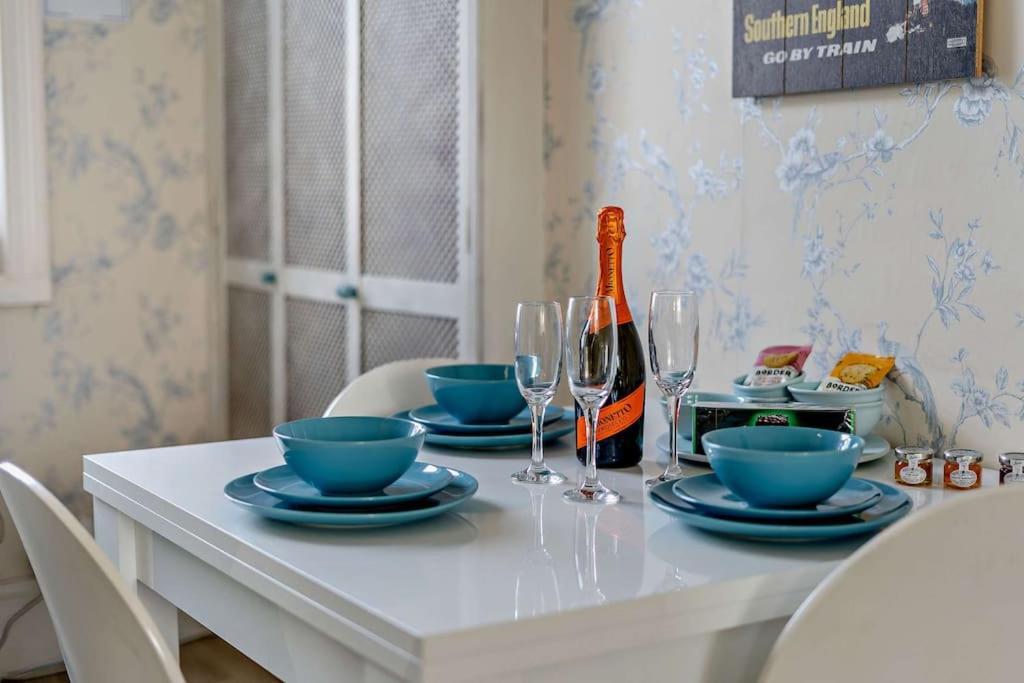 Villa Dizzy Heights Swanage Sleeps 10 With Amazing Views Extérieur photo